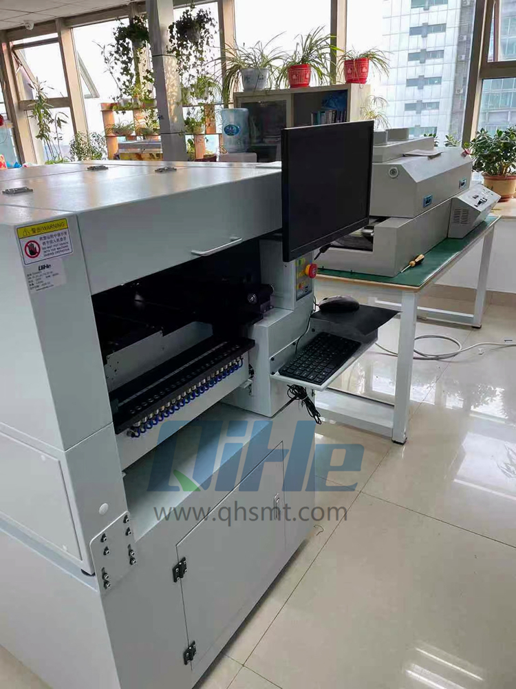 Customer Sharing  TVM925 LED PCB smt assembly machine by LED custom made outdoor  lamp  manufacturer from Malaysia .Today author from qihe smt pick and place machine sharing you with a customer case story .