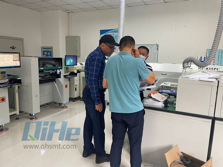 Today author from qihe smt pick and place machine sharing you with a customer case story . Customer Sharing  QM61  several PNP combine production  at customer‘s LED factory