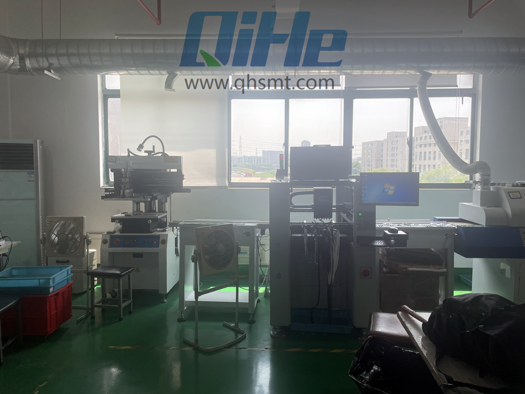 qihe  Smt pick and place machine QM62 fully-automatic PNP SMT line 