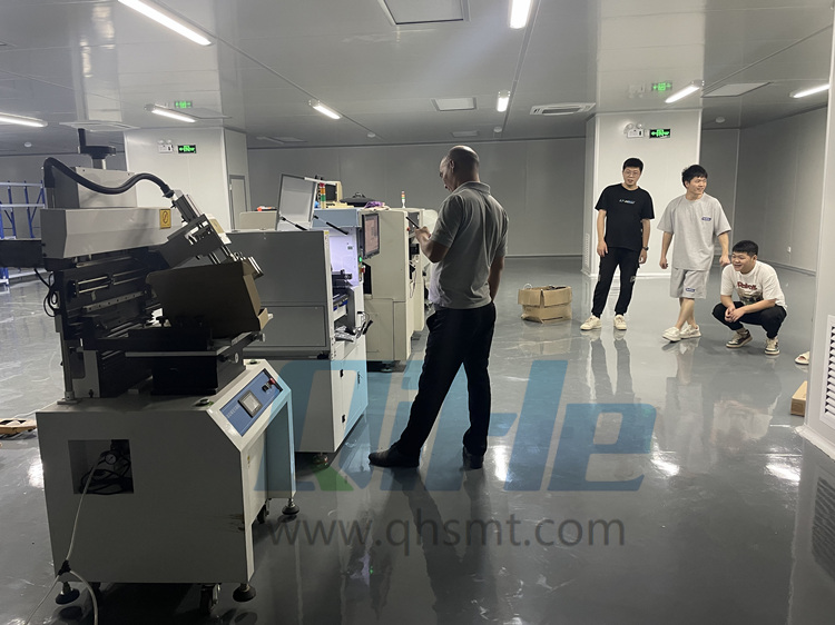 Today author from qihe smt pick and place machine sharing you with a customer case story . Customer Sharing  TVM925 universal automatic pick and place machine by manufacture of household appliances and  Integrated circuit design for electronic equipment 