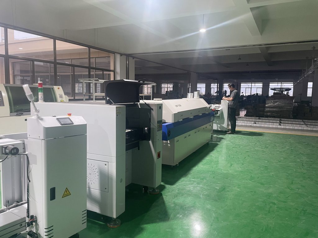 qihe Smt pick and place machine QM61 SMTand THT clean room design