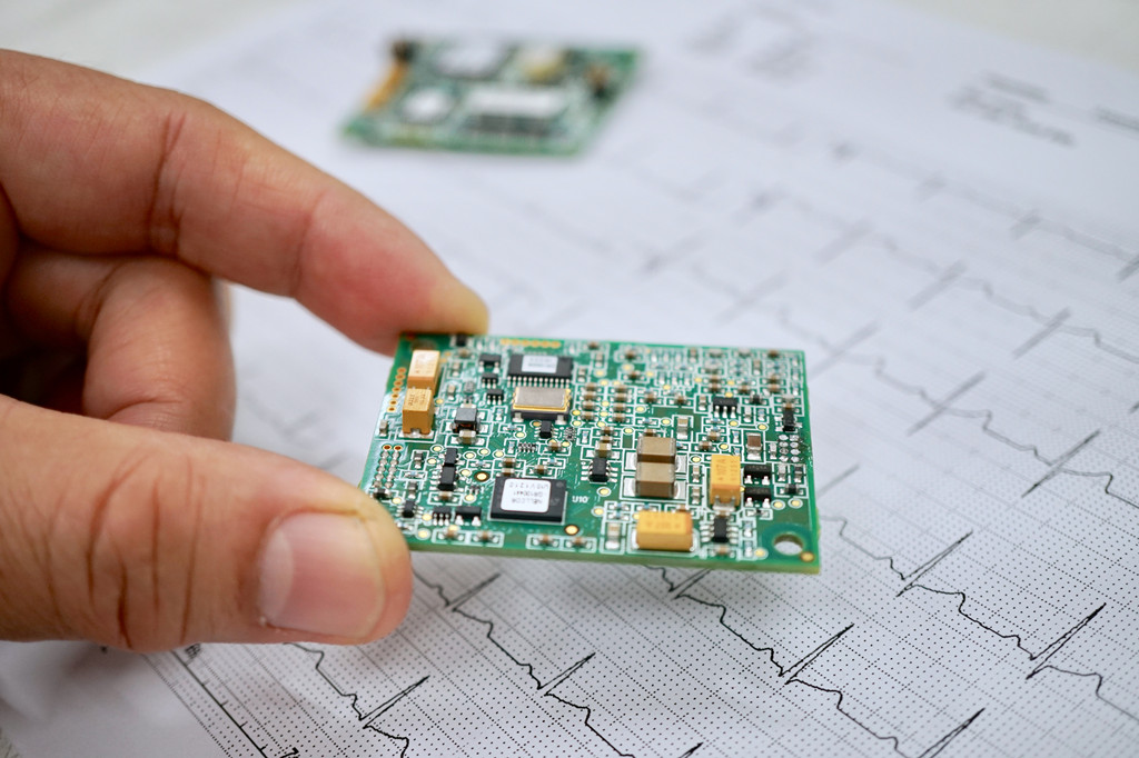 How to Deal with Electromagnetic Compatibility in the PCB Design process
